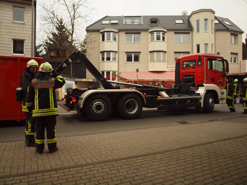 Weisses Pulver im Buero gefunden Koeln Porz Mitte Hauptstr P474.JPG